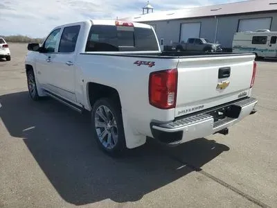 More photos of 2018 Chevrolet Silverado 1500 Crew Cab High Country Pickup 4D 5 3/4 ft at Lunde Auto Sales, MN