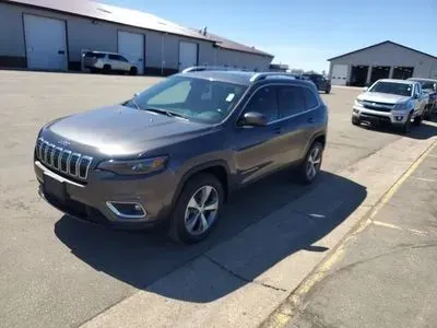 Gray 2021 Jeep Cherokee Limited Sport Utility 4D for sale in Wadena, MN