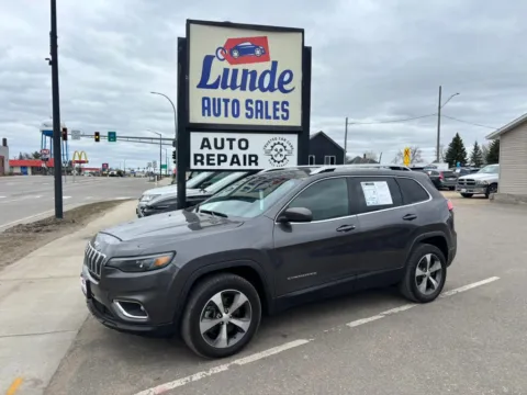 Gray 2021 Jeep Cherokee Limited Sport Utility 4D for sale in Wadena, MN