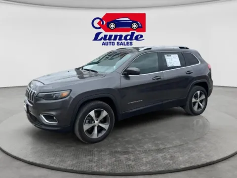 Gray 2021 Jeep Cherokee Limited Sport Utility 4D for sale in Wadena, MN