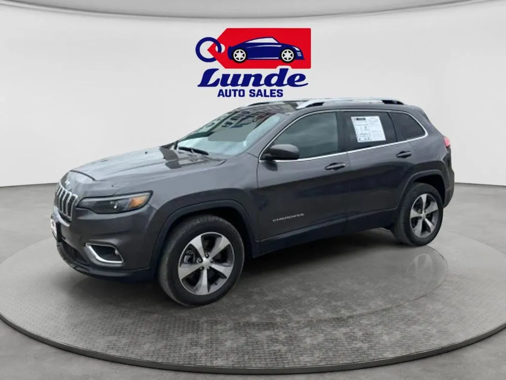 Gray 2021 Jeep Cherokee Limited Sport Utility 4D for sale in Wadena, MN