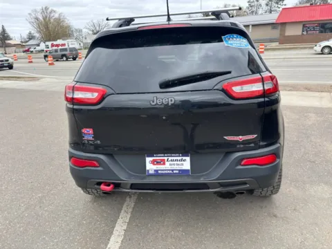More photos of 2015 Jeep Cherokee TrailHawk Sport Utility 4D at Lunde Auto Sales, MN