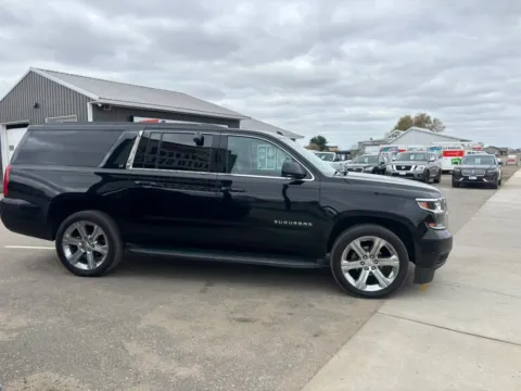 More photos of 2017 Chevrolet Suburban LT Sport Utility 4D at Lunde Auto Sales, MN