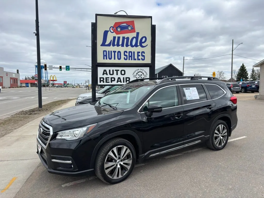 2021 Subaru Ascent Limited 7 Passenger's photo