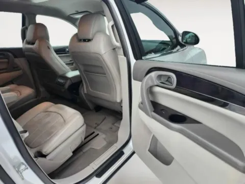 More photos of 2016 Buick Enclave Leather Sport Utility 4D at Lunde Auto Sales, MN