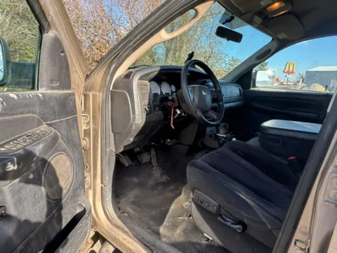 More photos of 2004 Dodge Ram 2500 Quad Cab SLT Pickup 4D 6 1/4 ft at Lunde Auto Sales, MN