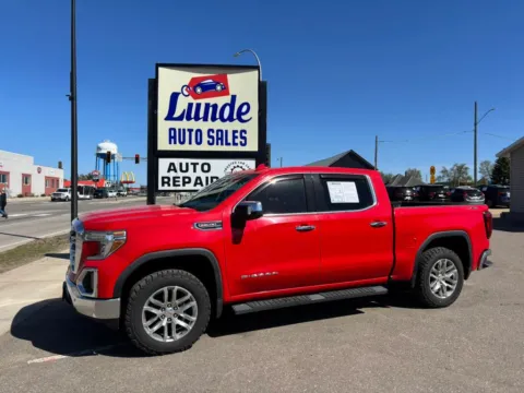 Red 2020 GMC Sierra 1500 Crew Cab SLT Pickup 4D 5 3/4 ft for sale in Wadena, MN