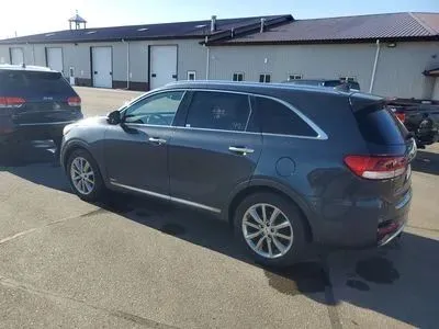 More photos of 2018 Kia Sorento Limited-SXL Sport Utility 4D at Lunde Auto Sales, MN