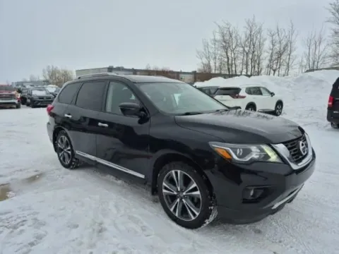 Photos of 2019 Nissan Pathfinder SL Sport Utility 4D for sale in Wadena, MN at Lunde Auto Sales
