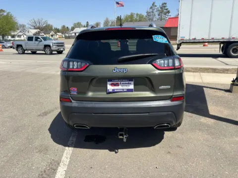 More photos of 2019 Jeep Cherokee Latitude Sport Utility 4D at Lunde Auto Sales, MN