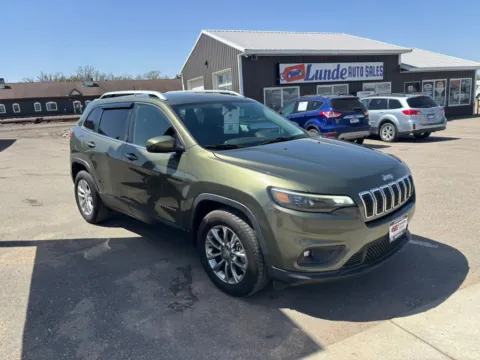 Another view of 2019 Jeep Cherokee Latitude Sport Utility 4D for sale in Wadena, MN at Lunde Auto Sales