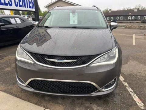 Another view of 2018 Chrysler Pacifica Limited Minivan 4D for sale in Wadena, MN at Lunde Auto Sales