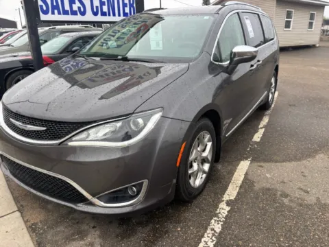 Photos of 2018 Chrysler Pacifica Limited Minivan 4D for sale in Wadena, MN at Lunde Auto Sales