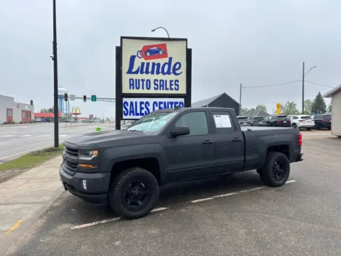 Black 2017 Chevrolet Silverado 1500 Double Cab Z71 LT Pickup 4D 6 1/2 ft for sale in Wadena, MN