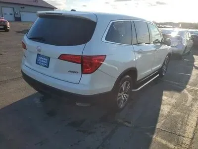 Another view of 2016 Honda Pilot EX-L Sport Utility 4D for sale in Wadena, MN at Lunde Auto Sales