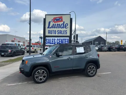Blue 2017 Jeep Renegade Trailhawk Sport Utility 4D for sale in Wadena, MN