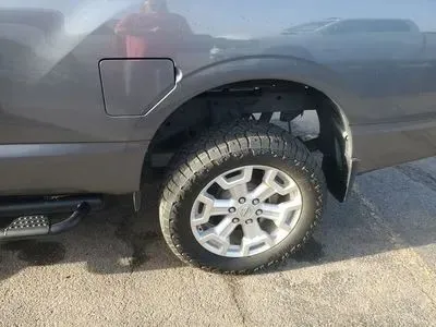 More photos of 2021 Nissan TITAN XD Crew Cab SV Pickup 4D 6 1/2 ft at Lunde Auto Sales, MN