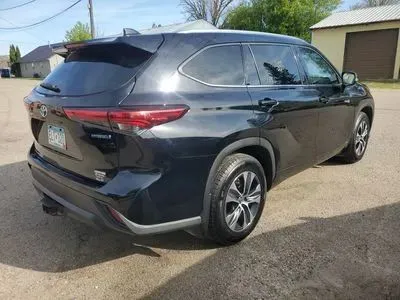 Another view of 2020 Toyota Highlander Hybrid XLE Sport Utility 4D for sale in Wadena, MN at Lunde Auto Sales