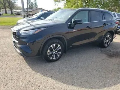 2020 Toyota Highlander XLE Hybrid 4x4's photo