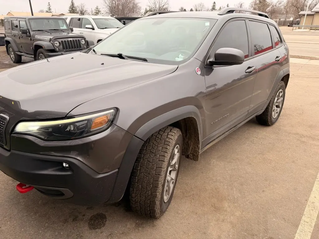 Black 2020 Jeep Cherokee TrailHawk Sport Utility 4D for sale in Wadena, MN