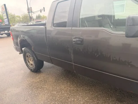 More photos of 2005 Ford F-150 Super Cab XL Pickup 4D 8 ft at Lunde Auto Sales, MN