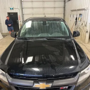 More photos of 2018 Chevrolet Colorado Crew Cab Z71 Pickup 4D 5 ft at Lunde Auto Sales, MN