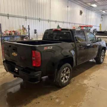 More photos of 2018 Chevrolet Colorado Crew Cab Z71 Pickup 4D 5 ft at Lunde Auto Sales, MN