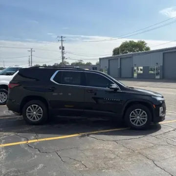 More photos of 2023 Chevrolet Traverse LT Sport Utility 4D at Lunde Auto Sales, MN