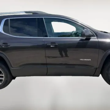 More photos of 2018 GMC Acadia SLE-2 Sport Utility 4D at Lunde Auto Sales, MN