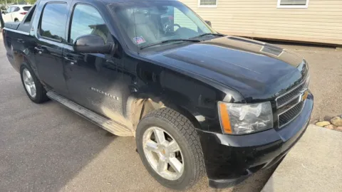 More photos of 2007 Chevrolet Avalanche LTZ Sport Utility Pickup 4D 5 1/4 ft at Lunde Auto Sales, MN