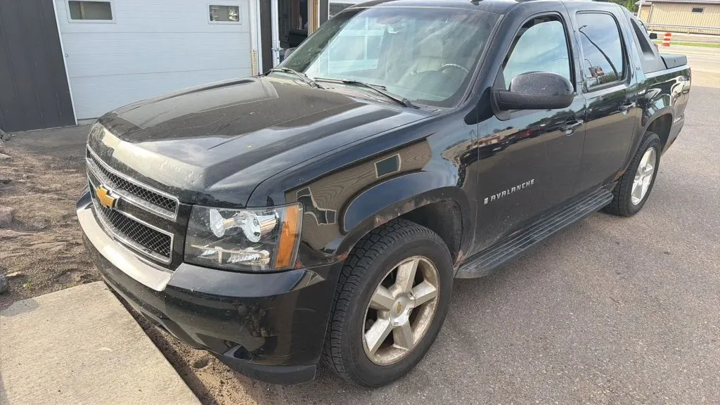 Black 2007 Chevrolet Avalanche LTZ Sport Utility Pickup 4D 5 1/4 ft for sale in Wadena, MN