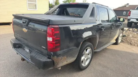 More photos of 2007 Chevrolet Avalanche LTZ Sport Utility Pickup 4D 5 1/4 ft at Lunde Auto Sales, MN