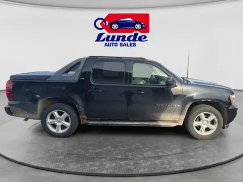 Another view of 2007 Chevrolet Avalanche LTZ Sport Utility Pickup 4D 5 1/4 ft for sale in Wadena, MN at Lunde Auto Sales