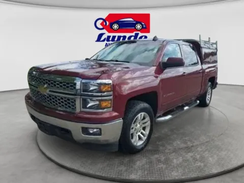 Red 2015 Chevrolet Silverado 1500 Crew Cab LT Pickup 4D 5 3/4 ft for sale in Wadena, MN