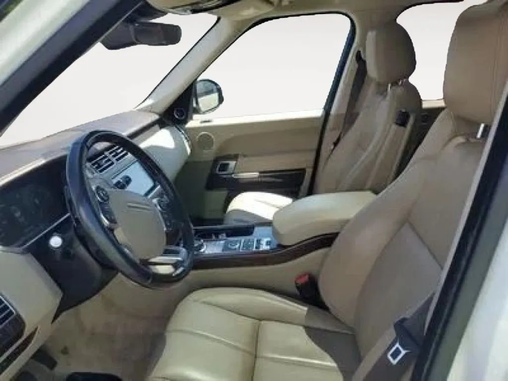 Land Rover Range Rover photo 8