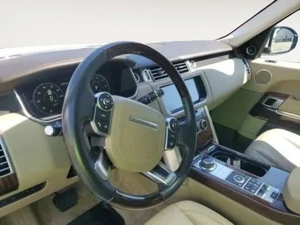 Land Rover Range Rover photo 7