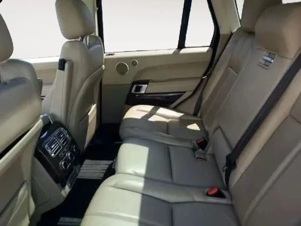 Land Rover Range Rover photo 10