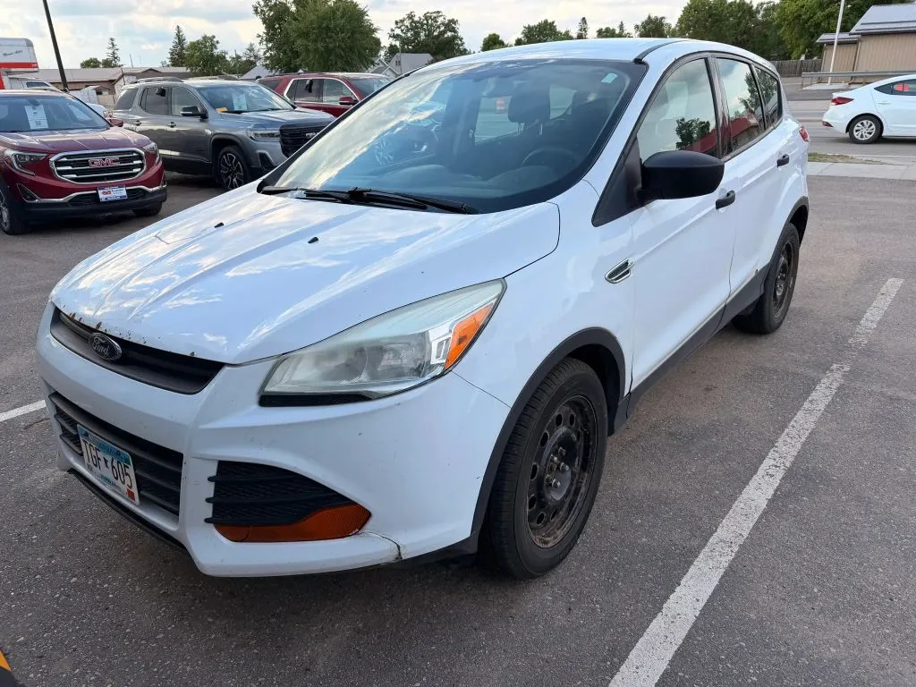 2014 Ford Escape S's photo