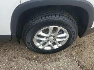 More photos of 2020 Chevrolet Traverse LT Sport Utility 4D at Lunde Auto Sales, MN