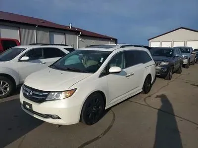 White 2014 Honda Odyssey Touring Elite Minivan 4D for sale in Wadena, MN