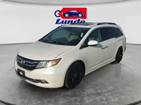 White 2014 Honda Odyssey Touring Elite Minivan 4D for sale in Wadena, MN