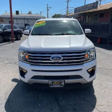 More photos of 2018 Ford Expedition MAX XLT Sport Utility 4D at Lunde Auto Sales, MN