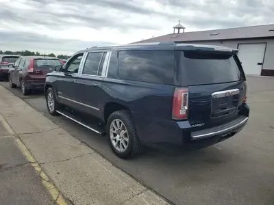 More photos of 2018 GMC Yukon XL Denali Sport Utility 4D at Lunde Auto Sales, MN