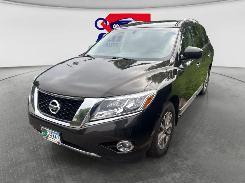 2016 Nissan Pathfinder SL 4WD's photo