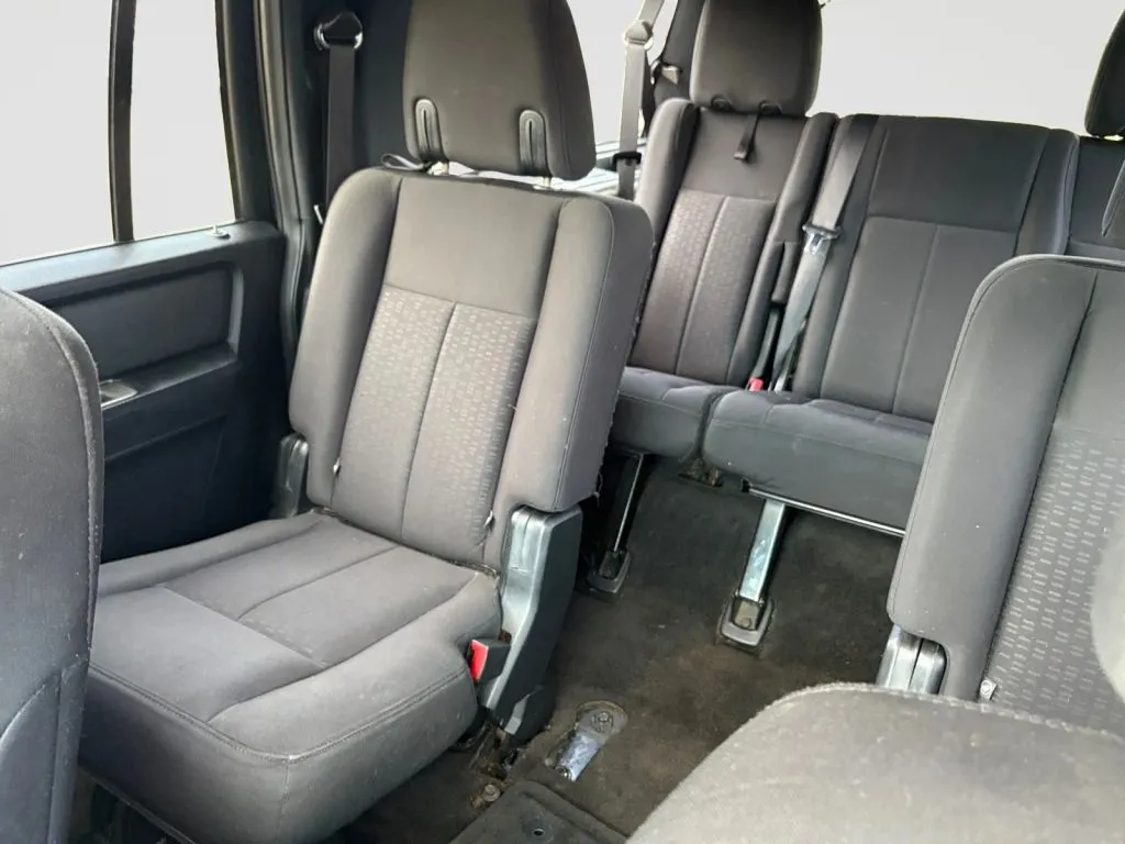 Ford Expedition EL photo 13