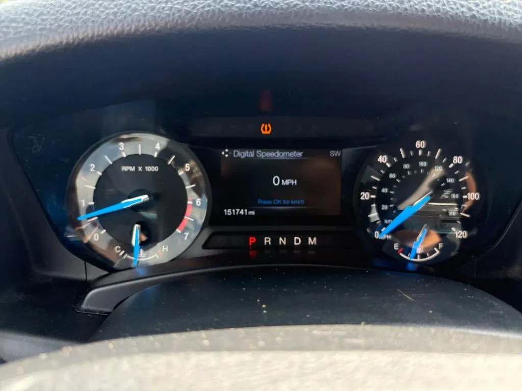 Ford Expedition EL photo 16