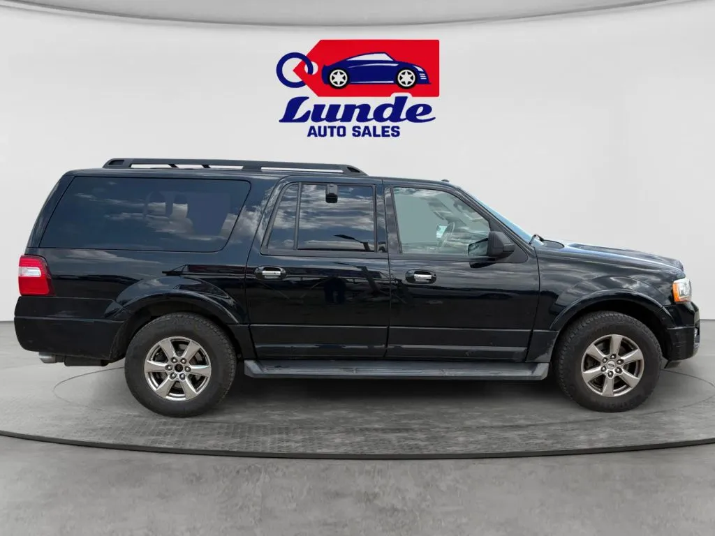 Ford Expedition EL photo 6