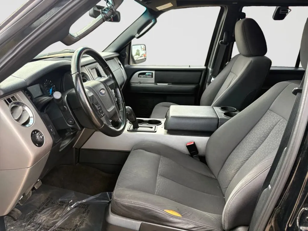 Ford Expedition EL photo 10