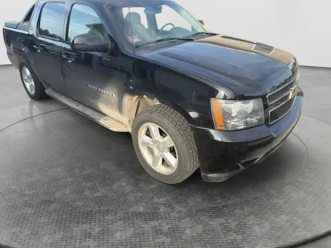 More photos of 2007 Chevrolet Avalanche LTZ Sport Utility Pickup 4D 5 1/4 ft at Lunde Auto Sales, MN