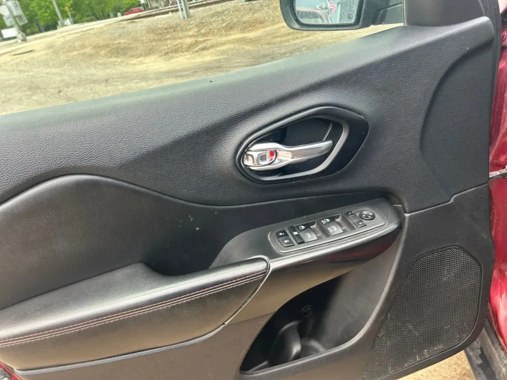 2022 Jeep Cherokee Trailhawk - Photo 17